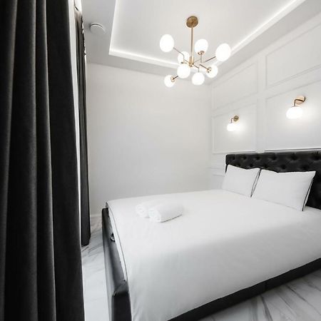 Luxury Suites Kaunas, Self-Check In ภายนอก รูปภาพ